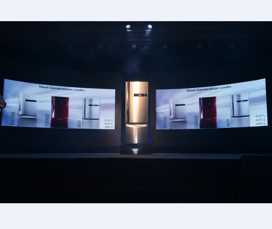 P4.81mm indoor flexible led rental display